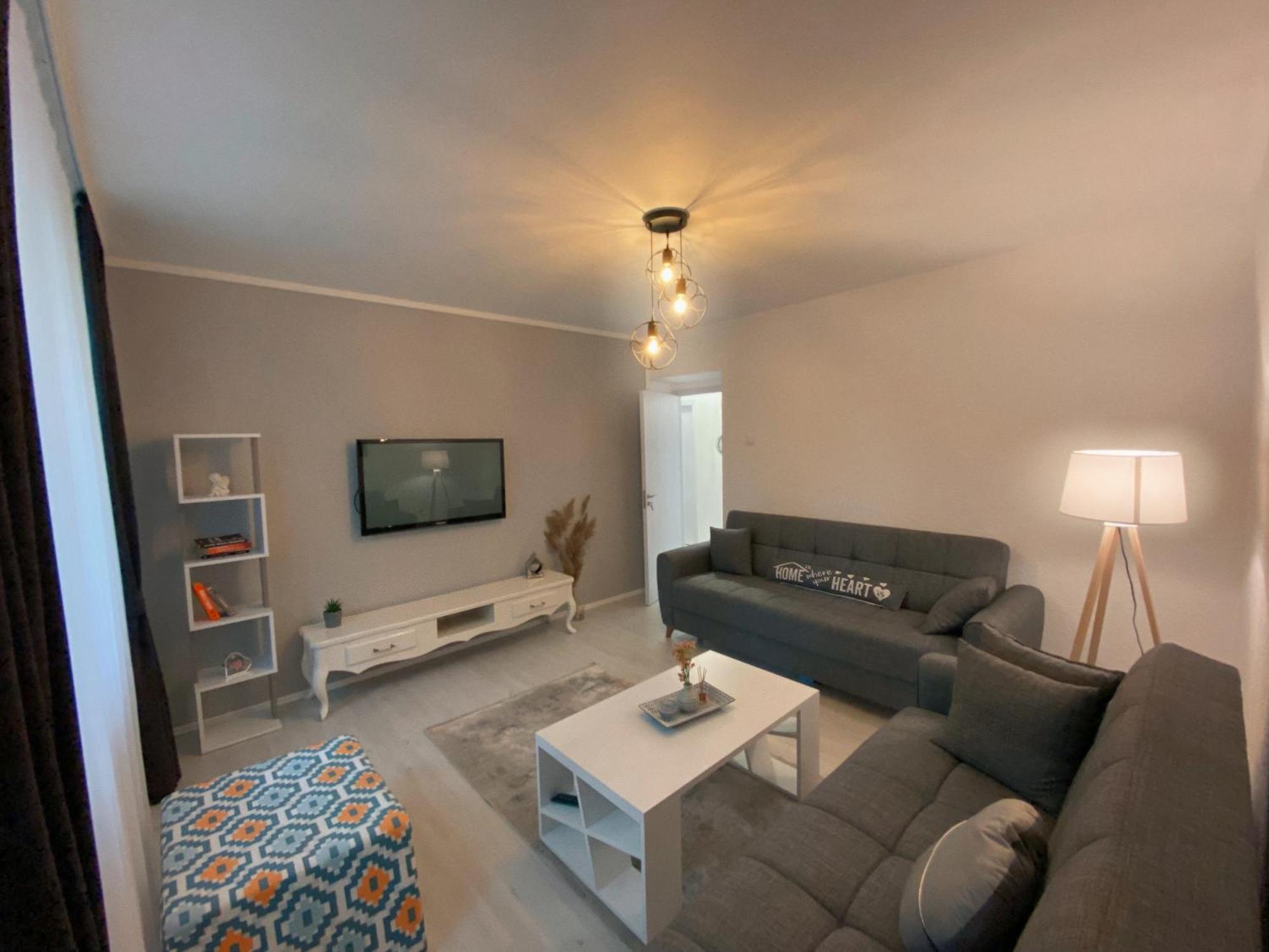 Hotspot Apartments - City Center Pristina Kültér fotó